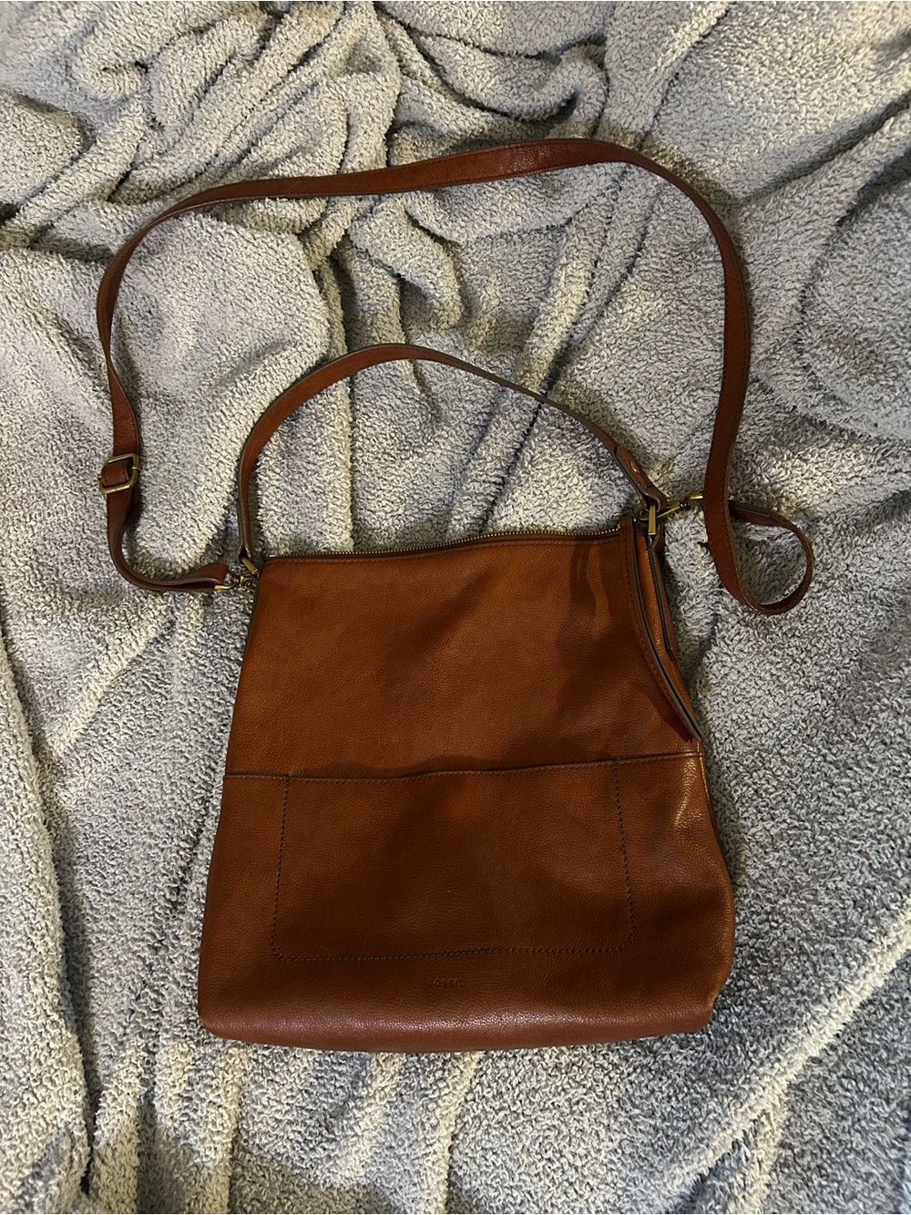 Fossil adjustable strap purse